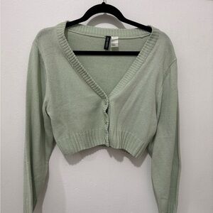 H&M Light Green V-Neck Sweater